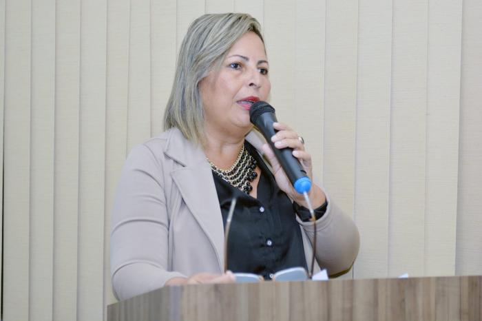 Lucia Cristina Povoa Nozaki - Prof. Cristina (PSD) - Foto: Divulgação