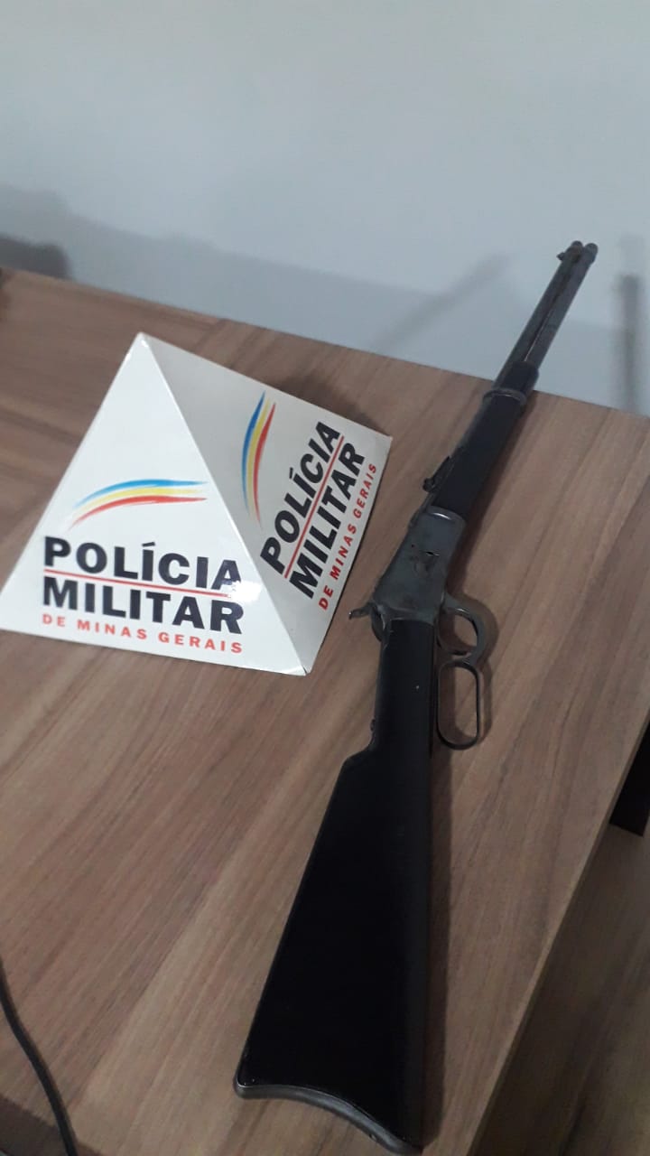 : Espingarda apreendida pela Polícia Militar - Foto: PMMG