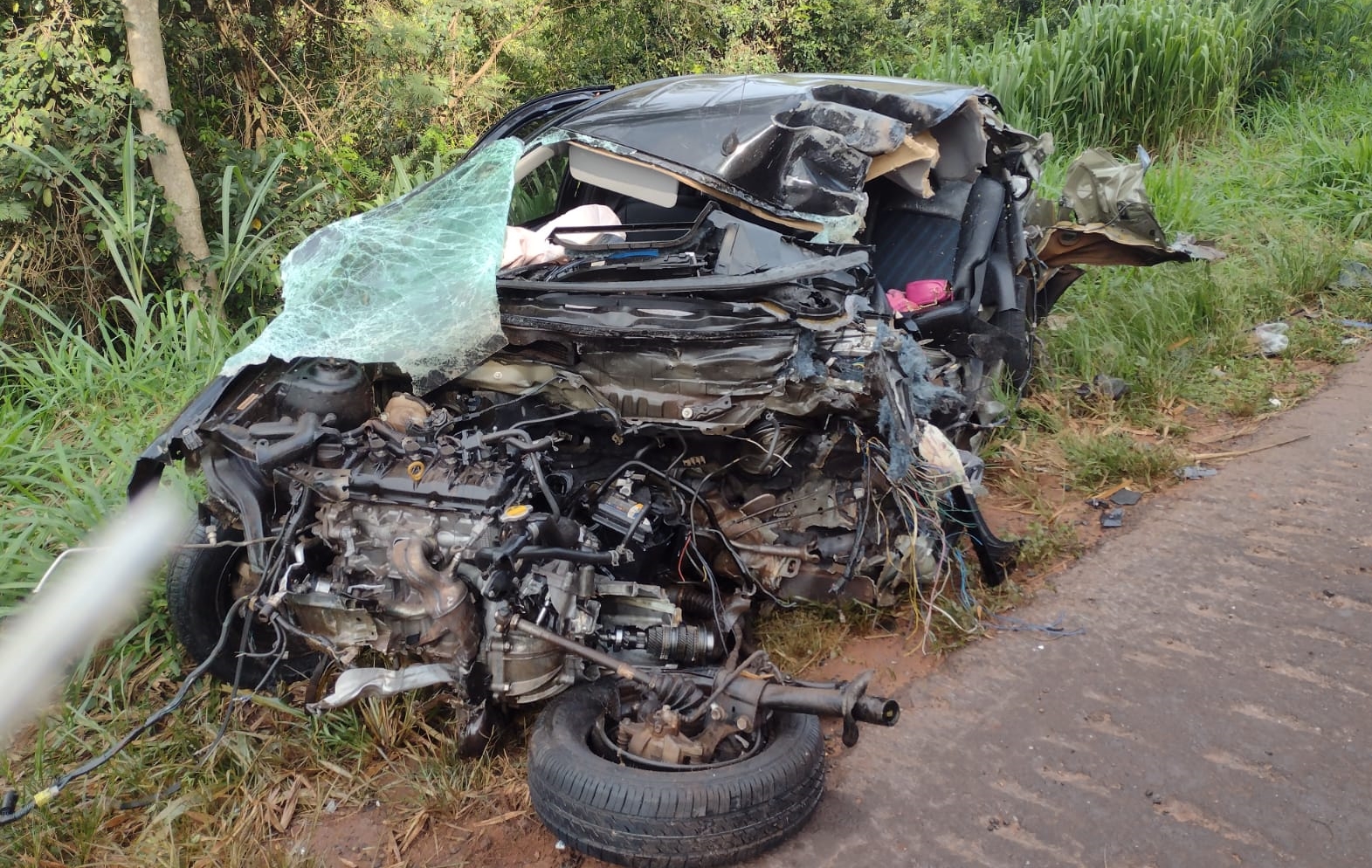 : Mulher morre em grave acidente na Faria Lima em Barretos - Foto: Luiz Nascimento. 