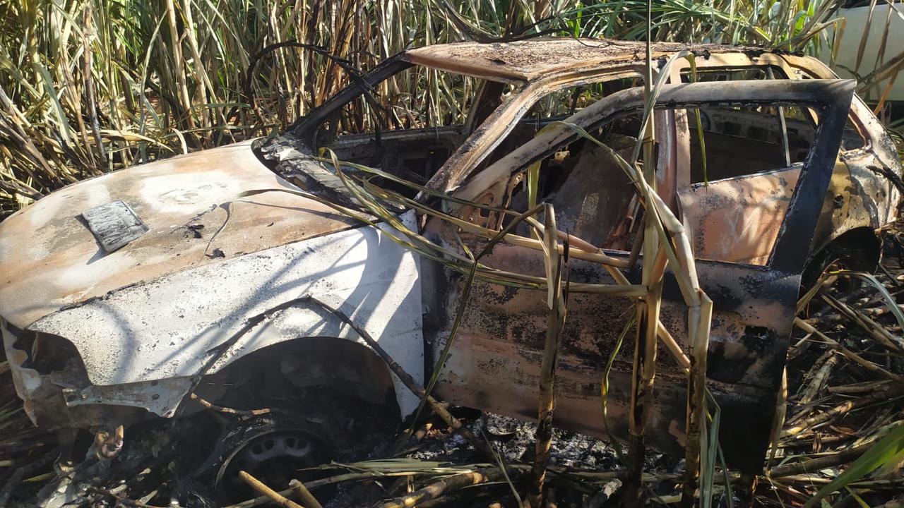 : Carro furtado em Colômbia é encontrado completamente carbonizado em canavial - Foto: Portal NC.