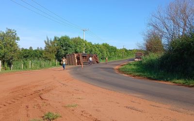 Motorista fica ferido em acidente na vicinal de Laranjeiras